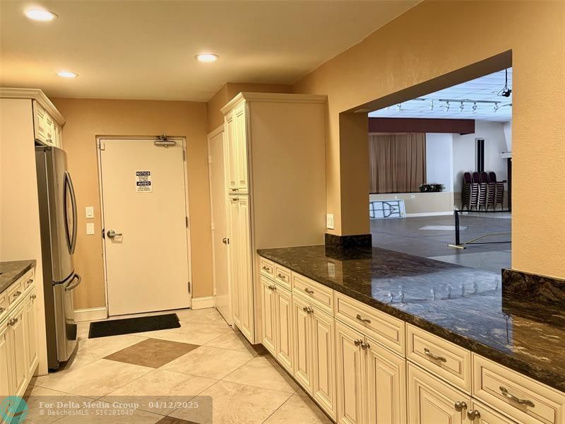 1055 Country Club Drive, Unit 404, Margate, FL 33063 Photo
