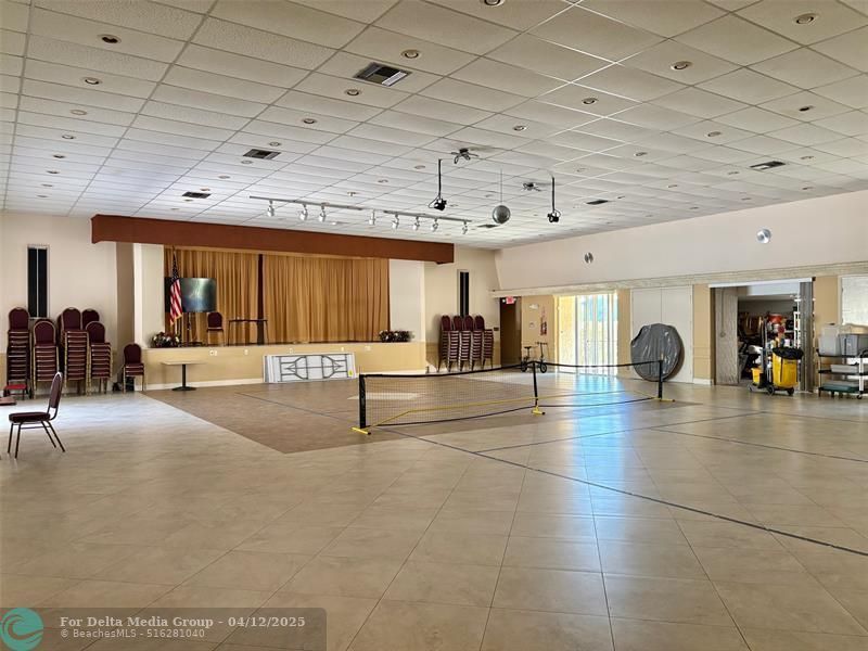 1055 Country Club Drive, Unit 404, Margate, FL 33063 Photo