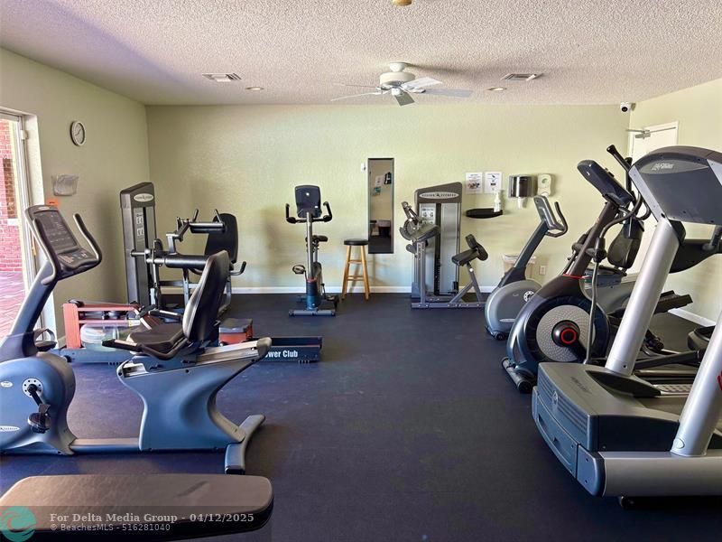 1055 Country Club Drive, Unit 404, Margate, FL 33063 Photo