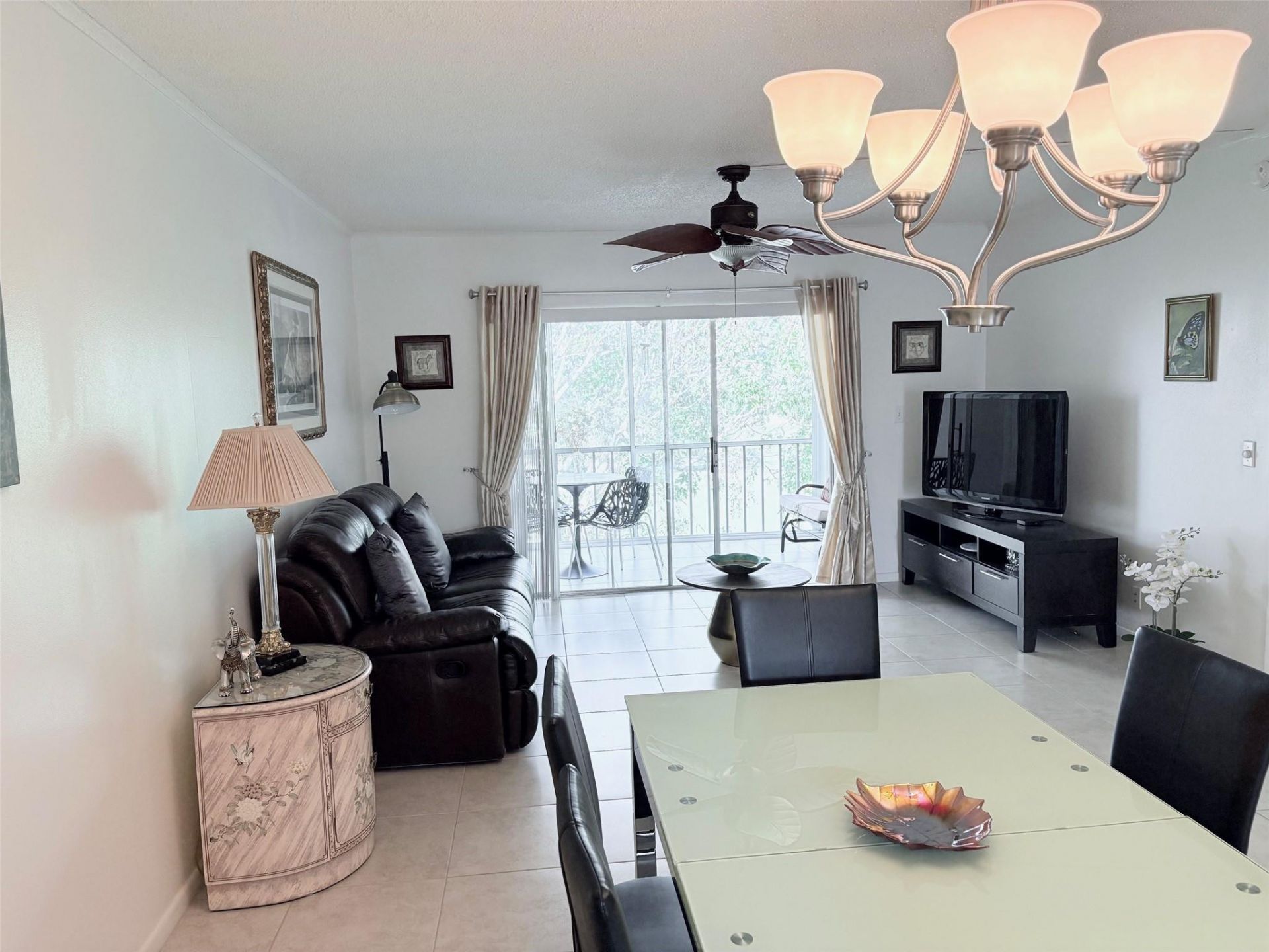 1055 Country Club Drive, Unit 404, Margate, FL 33063 Photo