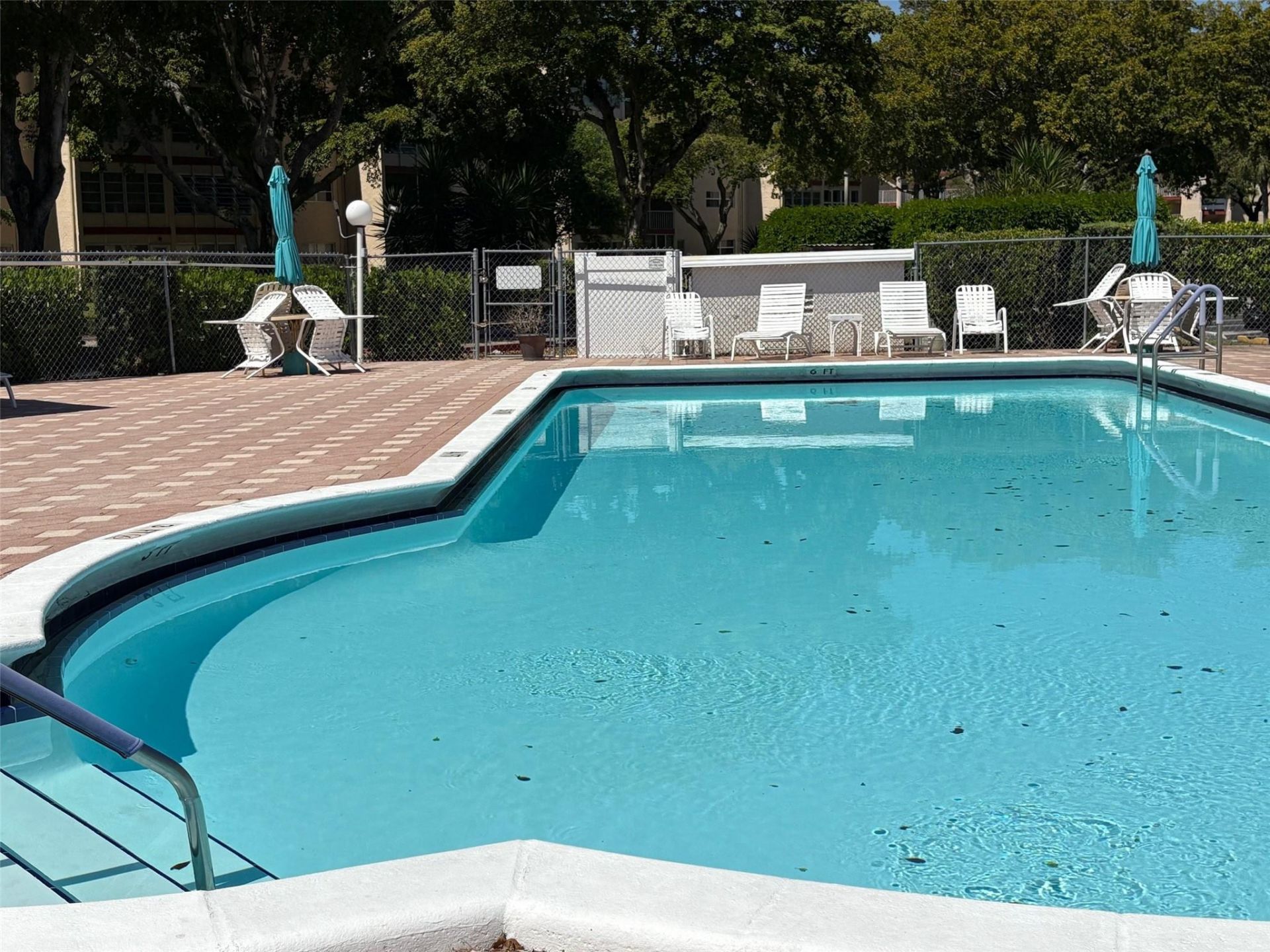 1055 Country Club Drive, Unit 404, Margate, FL 33063 Photo