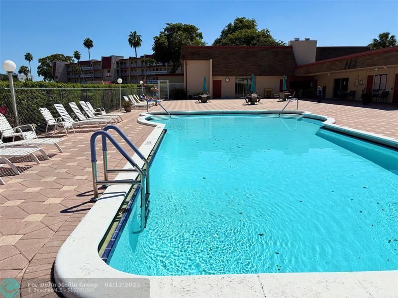 1055 Country Club Drive, Unit 404, Margate, FL 33063 Photo