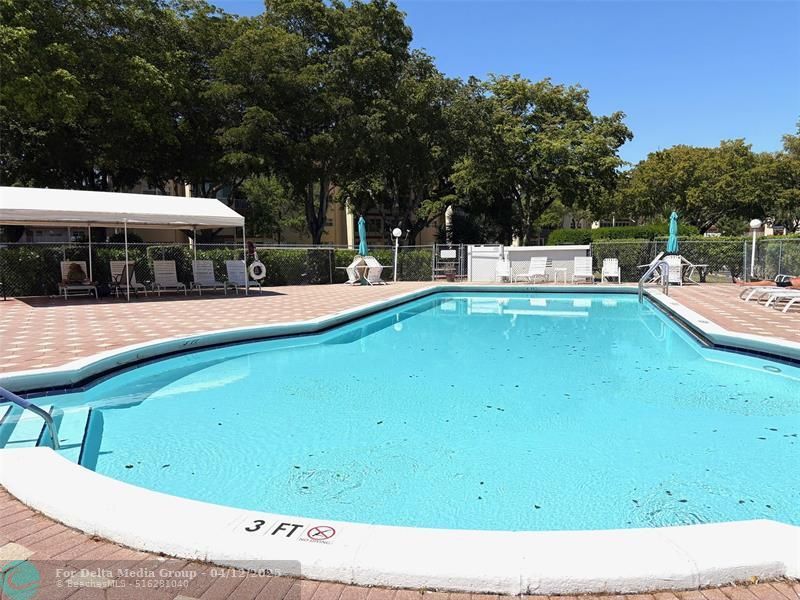 1055 Country Club Drive, Unit 404, Margate, FL 33063 Photo