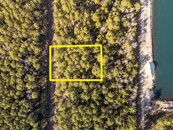 220 Kings Way, Gloucester, NC 28528