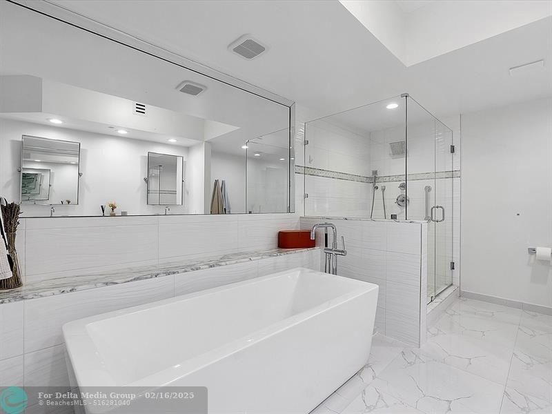 3100 N Ocean Boulevard, Unit 1202, Fort Lauderdale, FL 33308 Photo