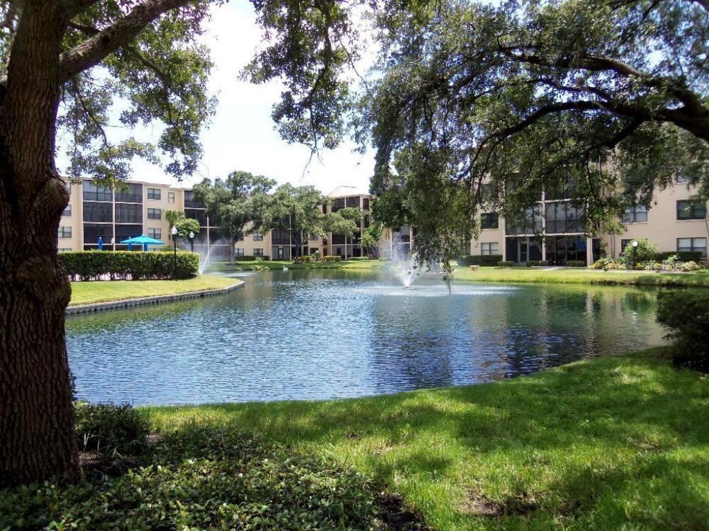 435 30th Avenue W, Unit D303, Bradenton, FL 34205 Photo