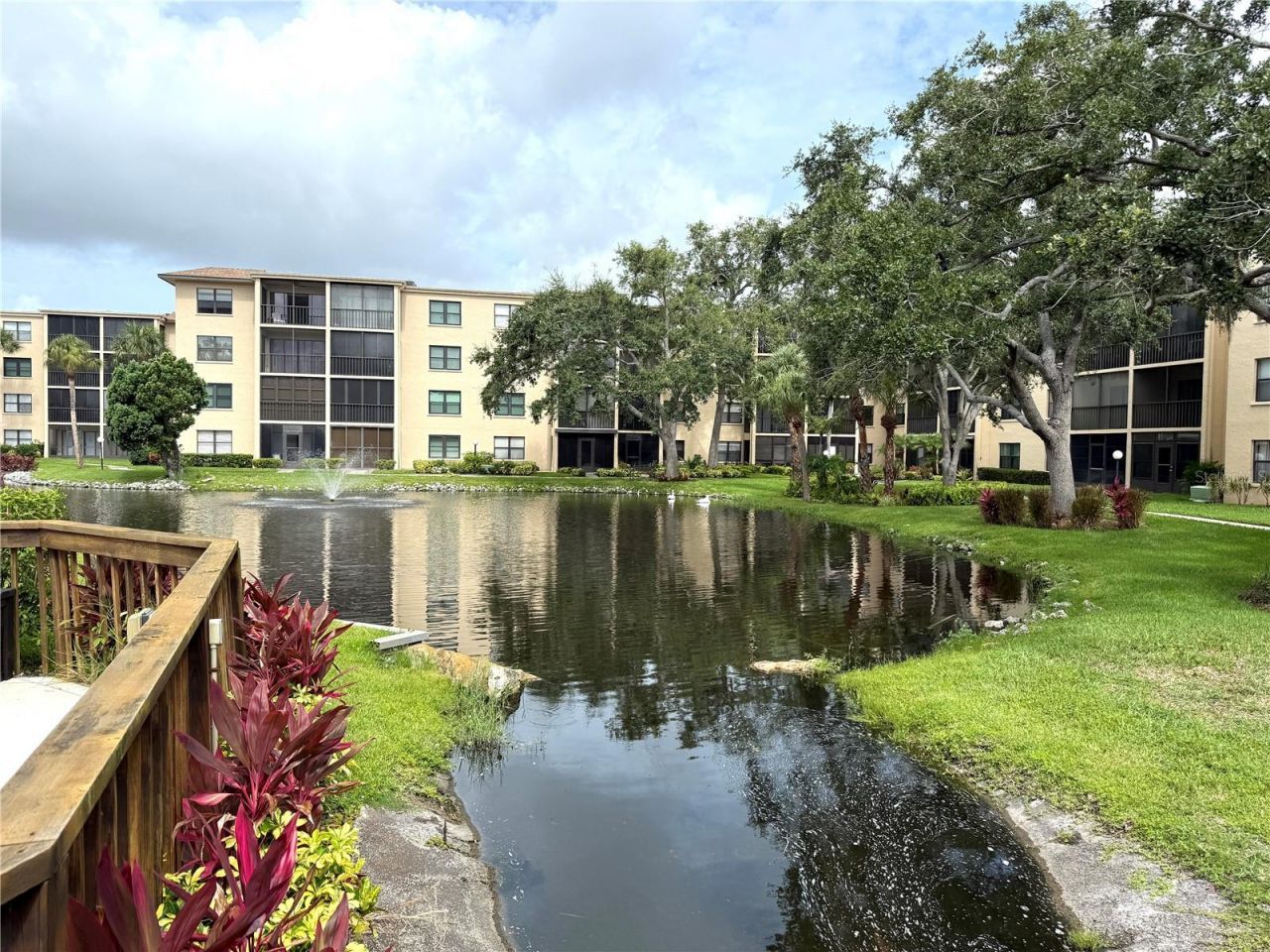 435 30th Avenue W, Unit D303, Bradenton, FL 34205 Photo