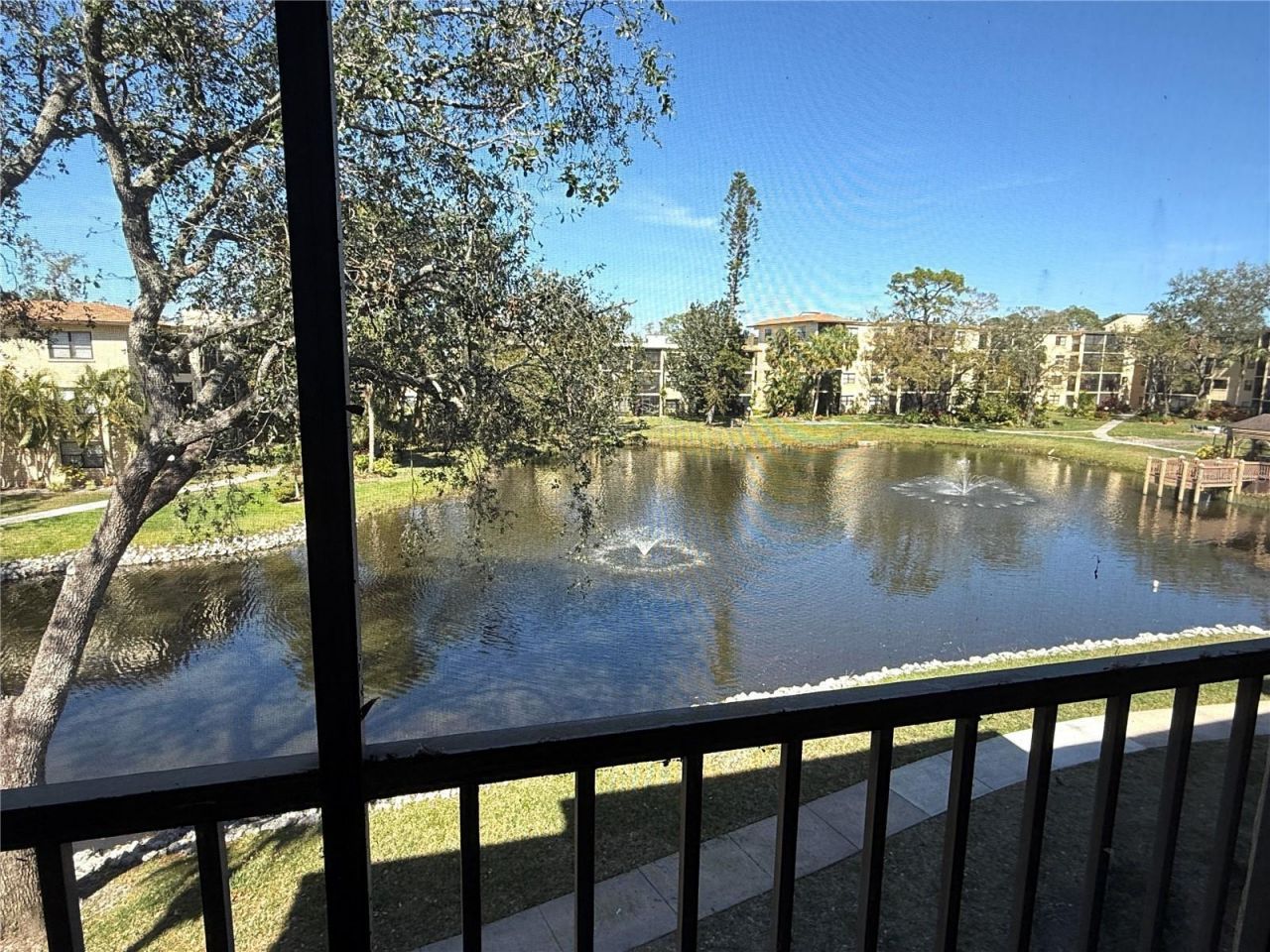 435 30th Avenue W, Unit D303, Bradenton, FL 34205 Photo