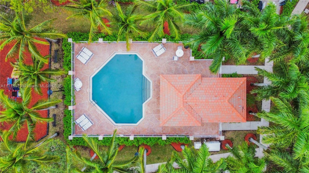 7854 Catalina Cir, Tamarac, FL 33321 Photo