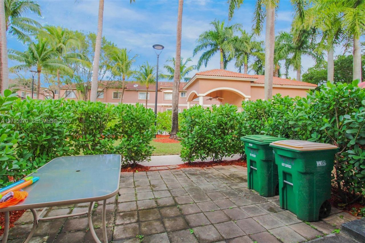 7854 Catalina Cir, Tamarac, FL 33321 Photo