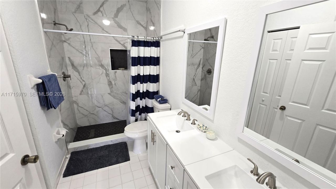 7854 Catalina Cir, Tamarac, FL 33321 Photo