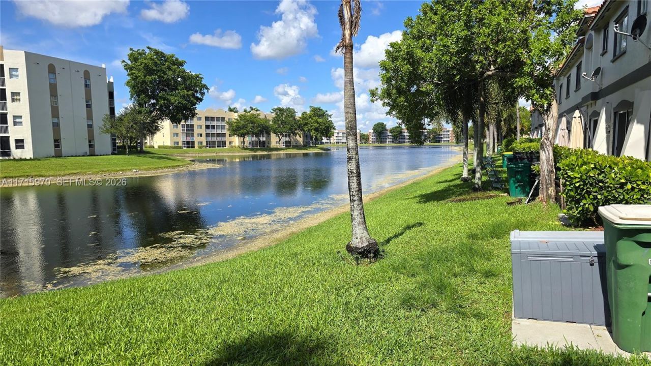 7854 Catalina Cir, Tamarac, FL 33321 Photo