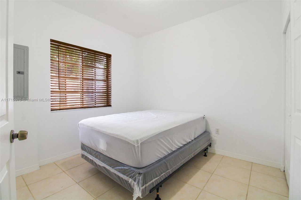 7854 Catalina Cir, Tamarac, FL 33321 Photo