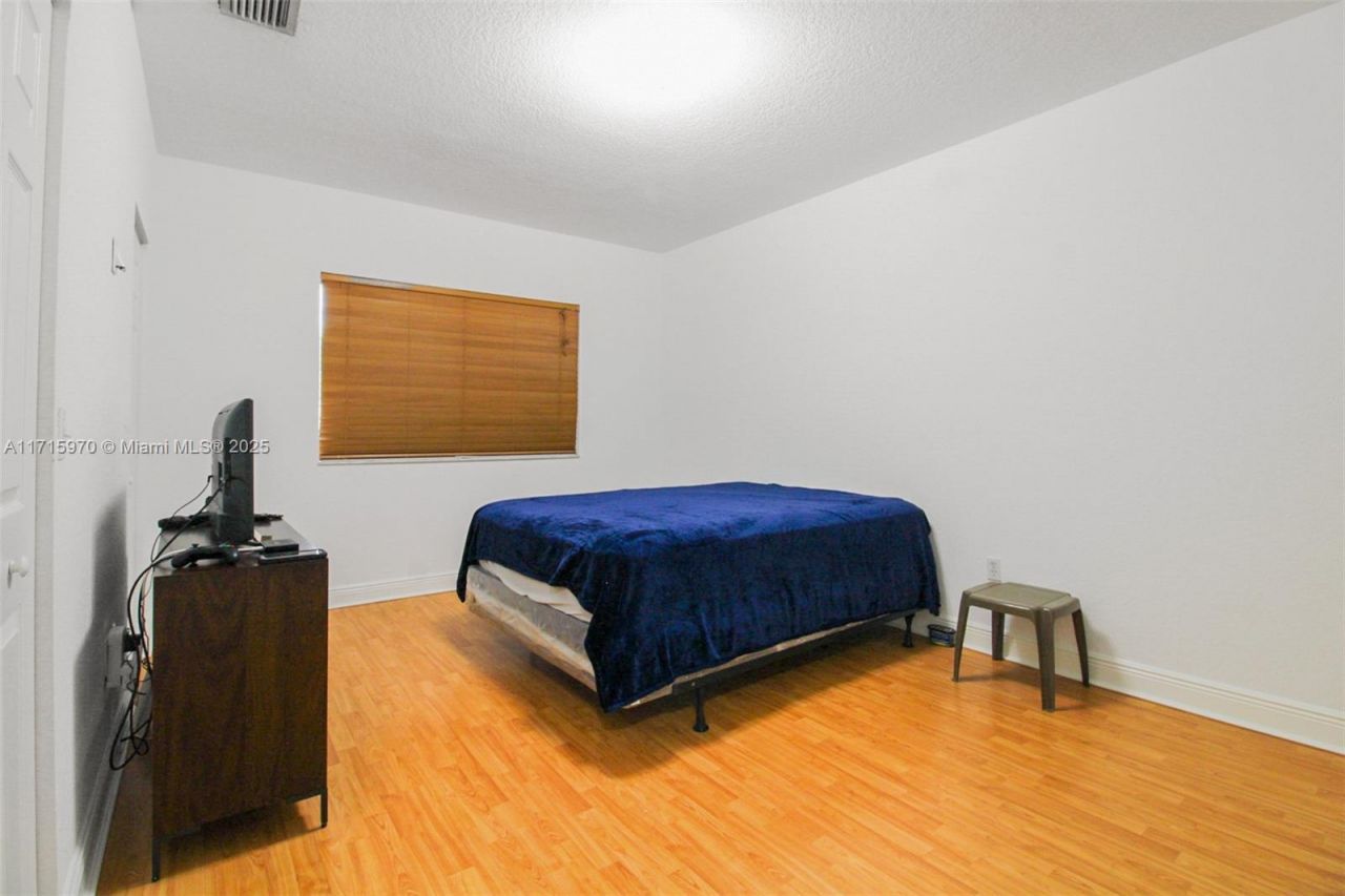 7854 Catalina Cir, Tamarac, FL 33321 Photo