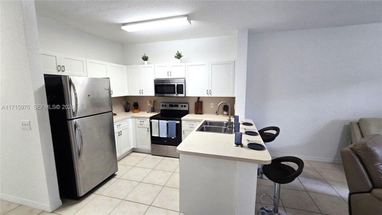 7854 Catalina Cir, Tamarac, FL 33321 Photo