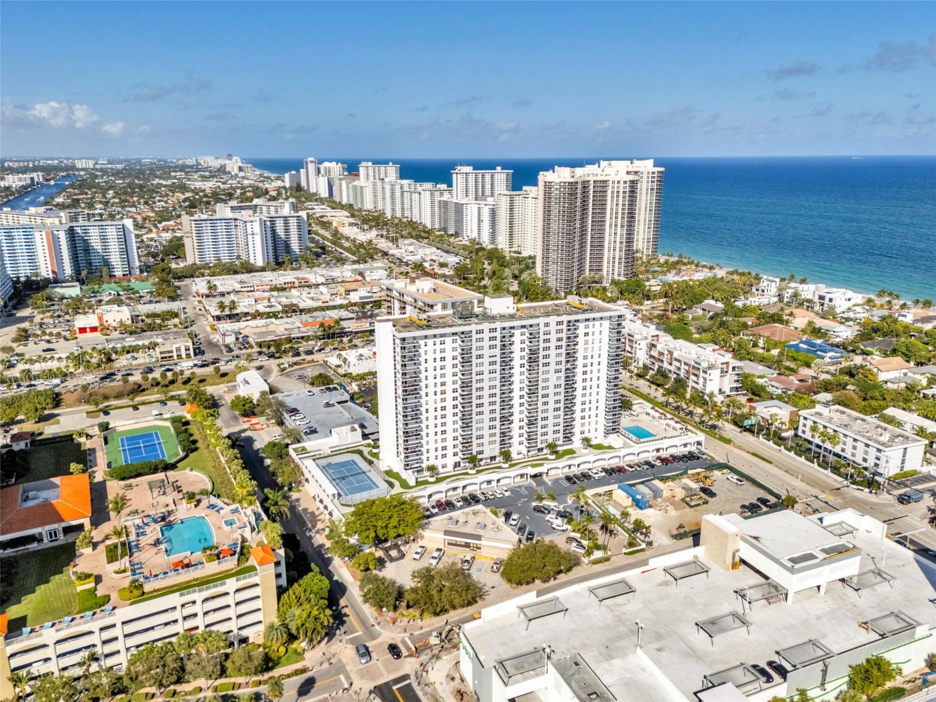 3015 N Ocean Boulevard, Unit 9C, Fort Lauderdale, FL 33308 Photo