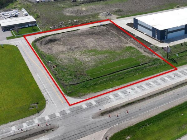 Lot 4 (Lot 11) Marnie Ave, Waterloo, IA 50701