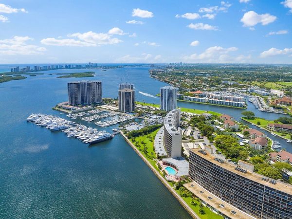 134 Lakeshore Drive, Unit 316, North Palm Beach, FL 33408