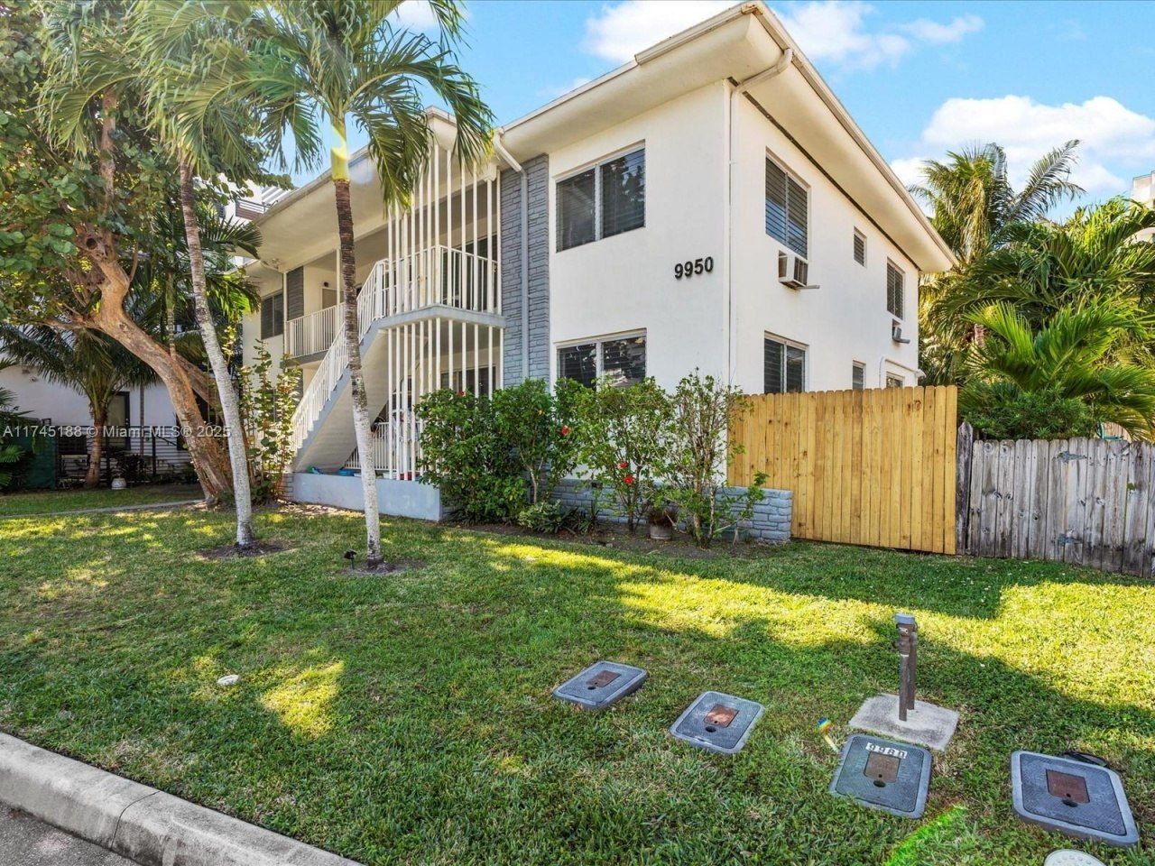 9950 E Bay Harbor Dr, Bay Harbor Islands, FL 33154 Photo