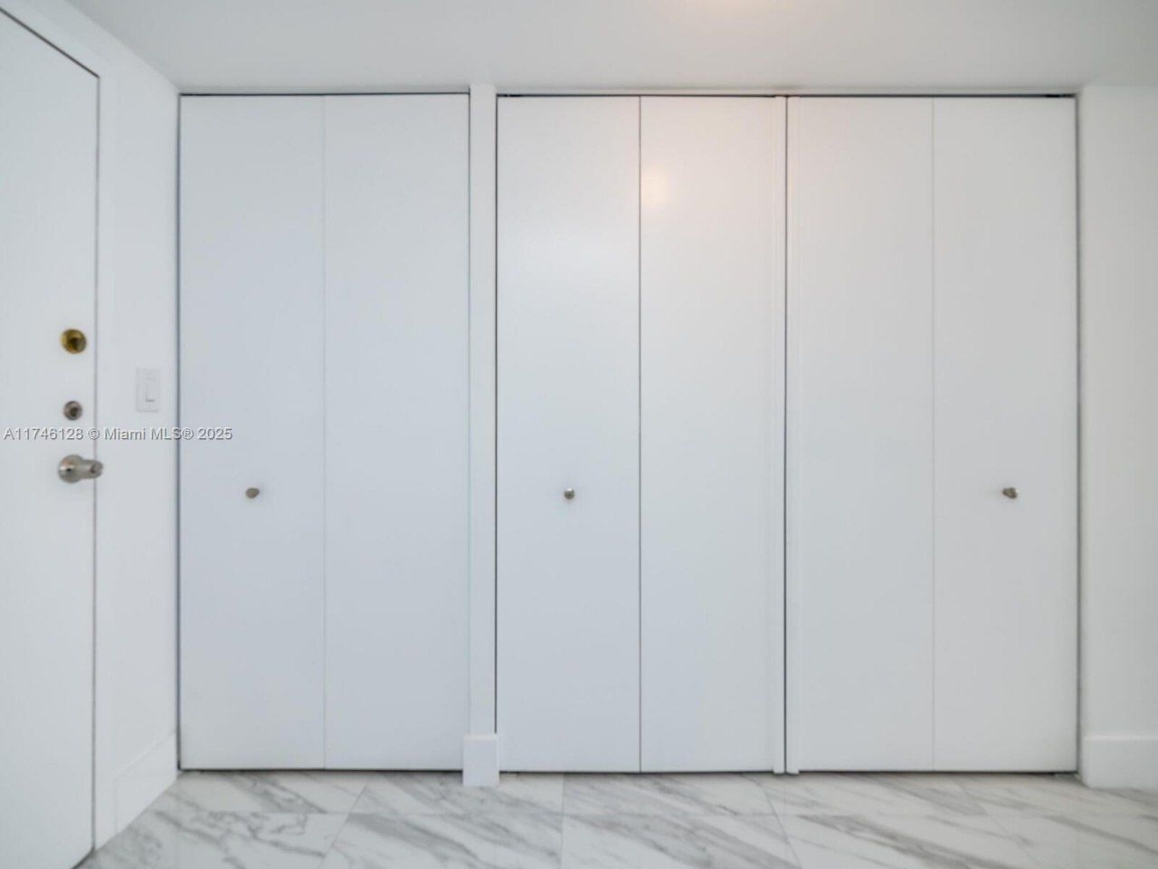 250 174th St, Unit 1810, Sunny Isles Beach, FL 33160 Photo