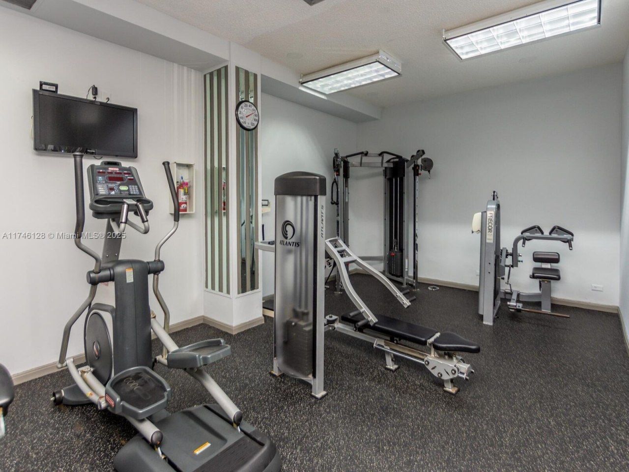 250 174th St, Unit 1810, Sunny Isles Beach, FL 33160 Photo