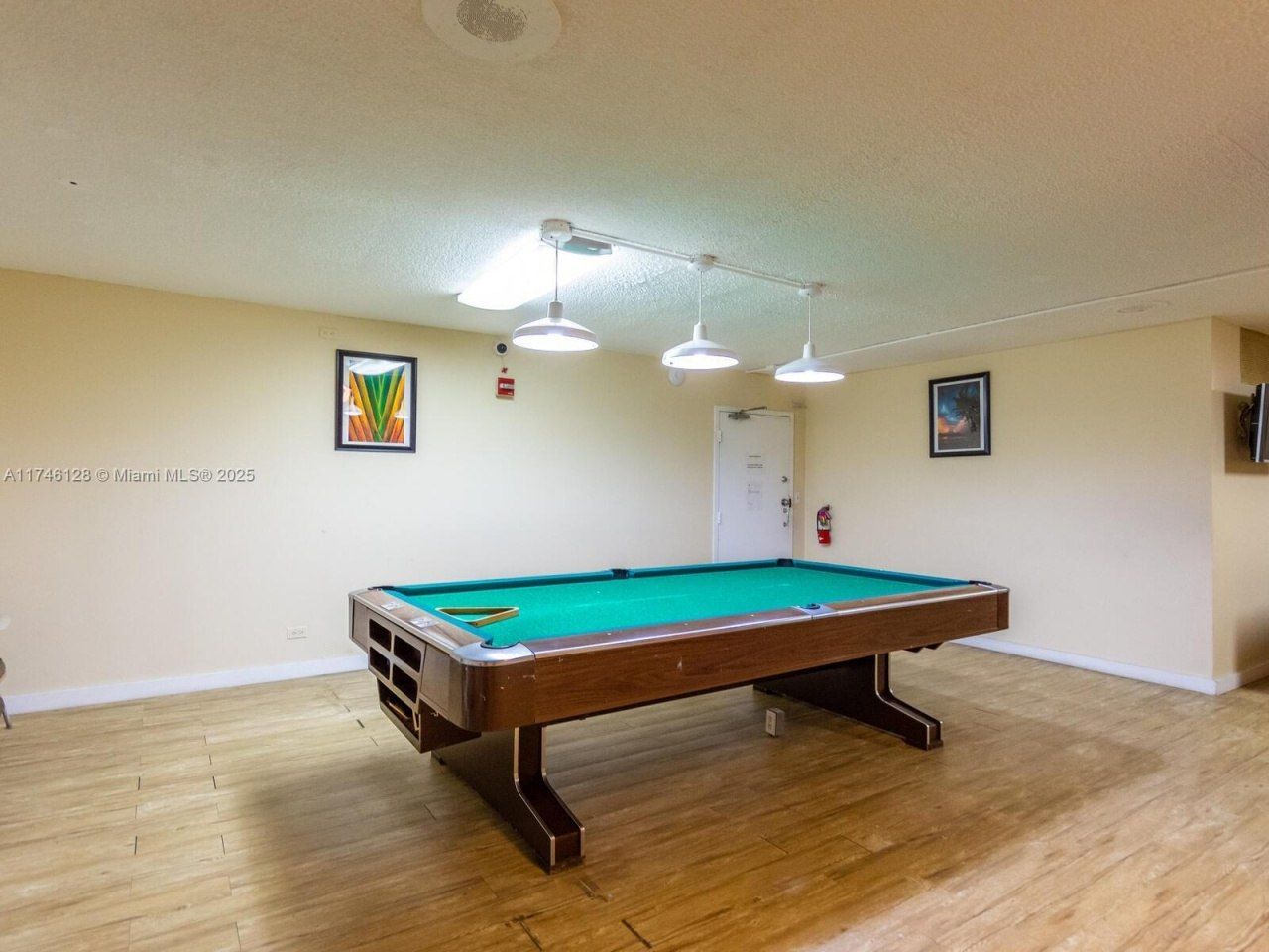 250 174th St, Unit 1810, Sunny Isles Beach, FL 33160 Photo