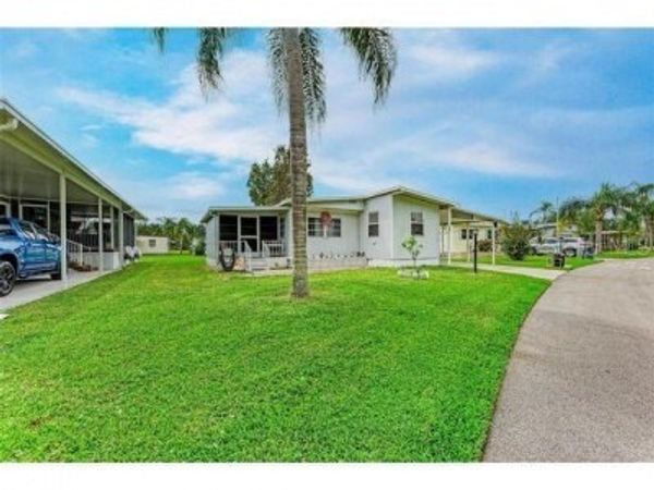 921 FAITH CIRCLE E, Unit 40, BRADENTON, FL 34212