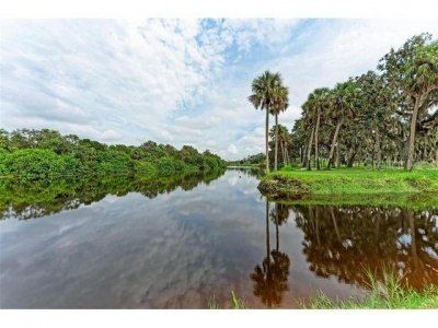 921 Faith Circle E, Unit 40, Bradenton, FL 34212 Photo