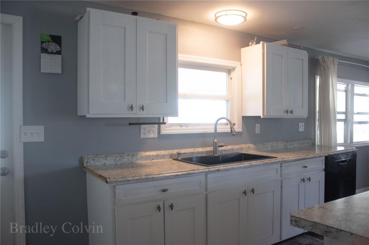921 Faith Circle E, Unit 40, Bradenton, FL 34212 Photo