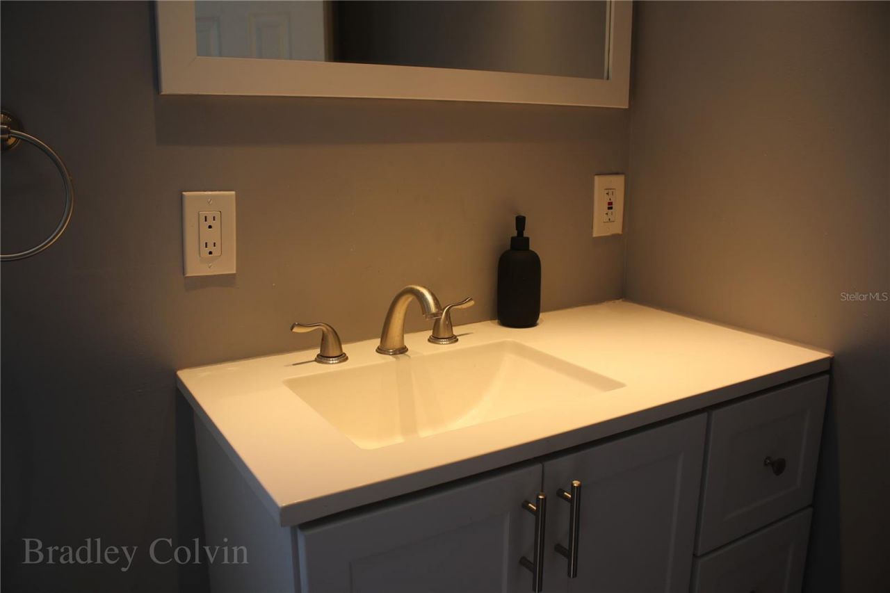 921 Faith Circle E, Unit 40, Bradenton, FL 34212 Photo