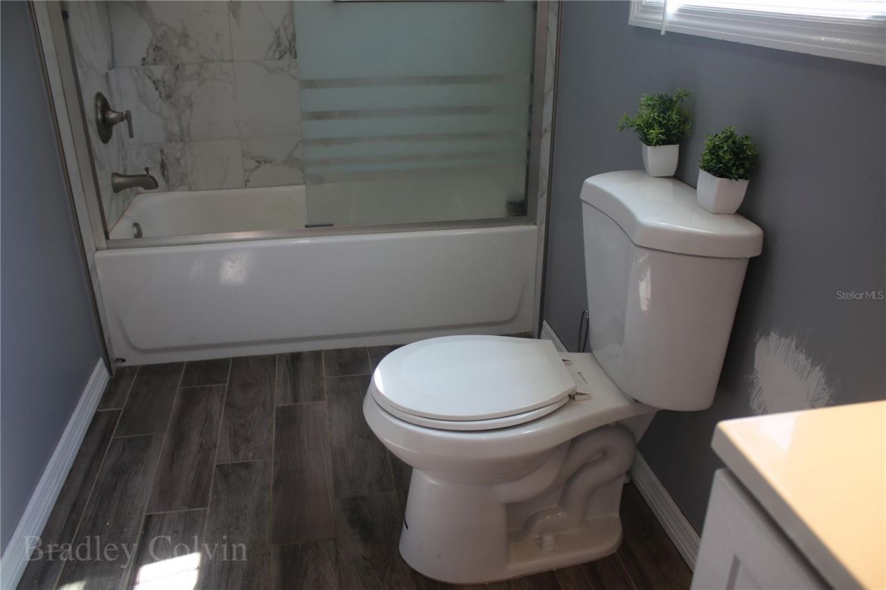 921 Faith Circle E, Unit 40, Bradenton, FL 34212 Photo