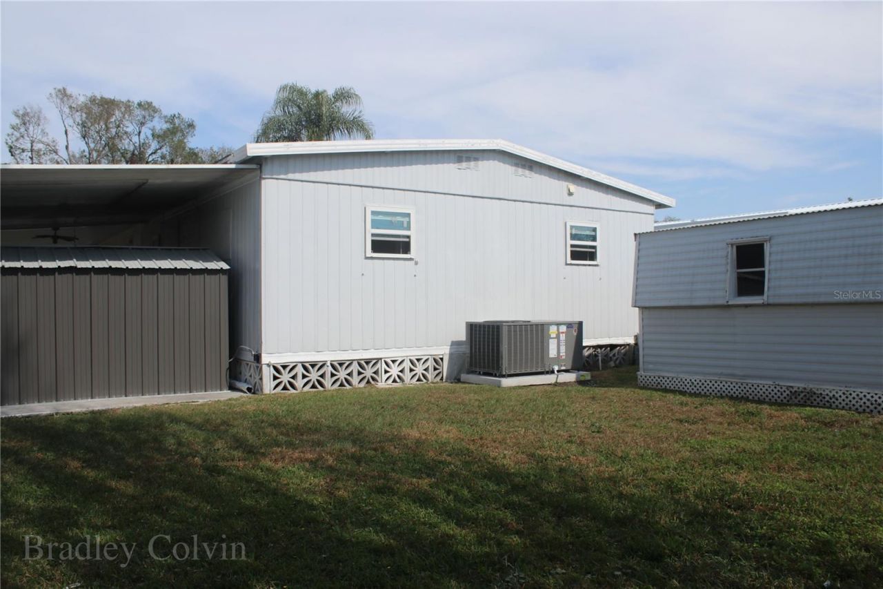 921 Faith Circle E, Unit 40, Bradenton, FL 34212 Photo