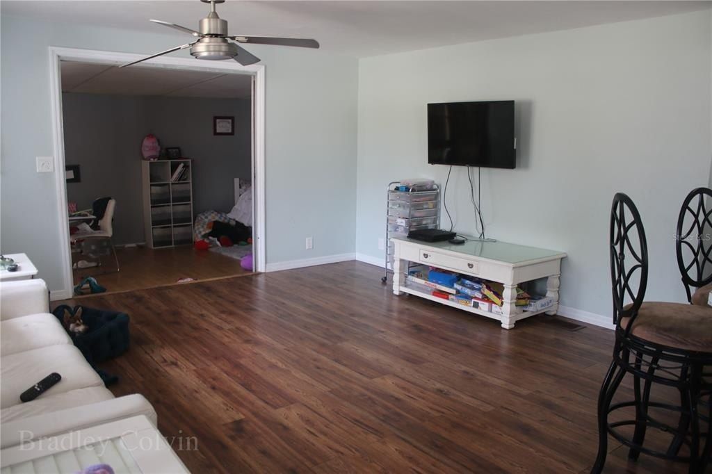 921 Faith Circle E, Unit 40, Bradenton, FL 34212 Photo