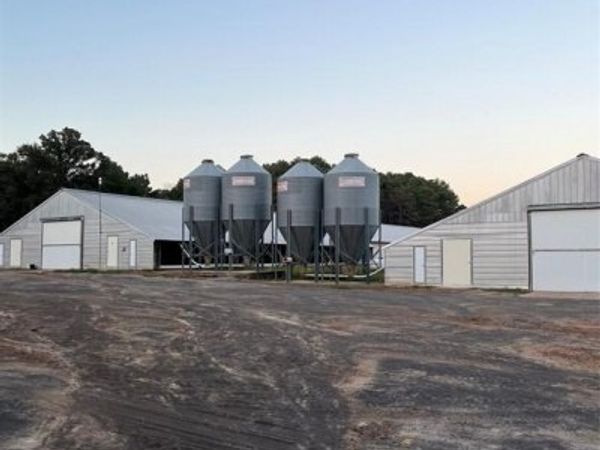 737 County Road 2855, Hughes Springs, TX 75656