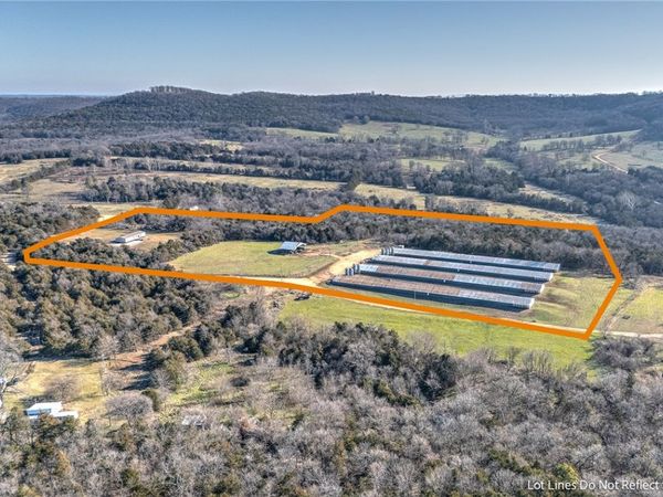2890 County Road 425, Berryville, AR 72616