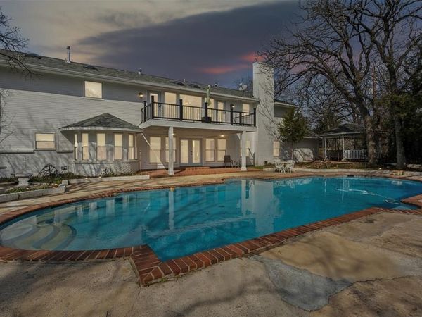 5908 Waterview Drive, Arlington, TX 76016