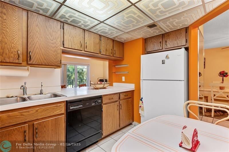 3909 N Ocean Boulevard, Unit 216, Fort Lauderdale, FL 33308 Photo