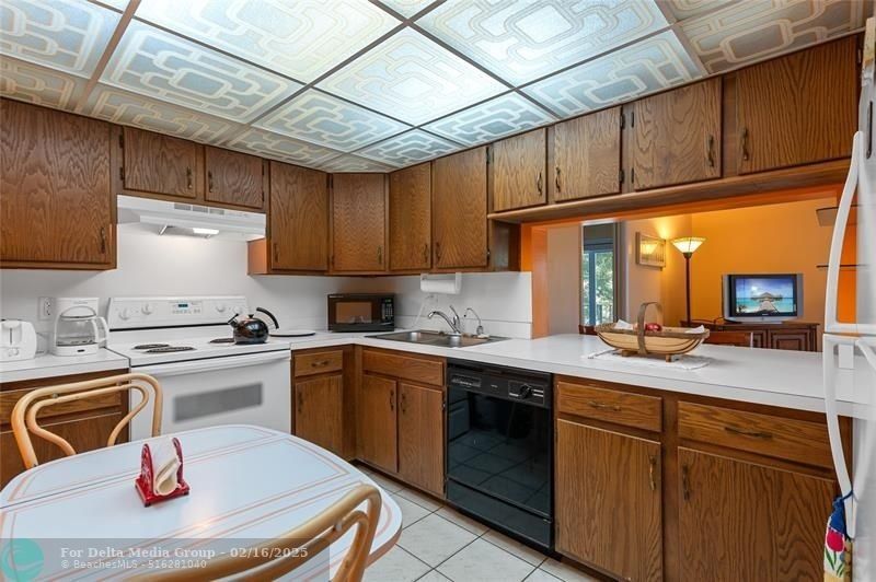 3909 N Ocean Boulevard, Unit 216, Fort Lauderdale, FL 33308 Photo