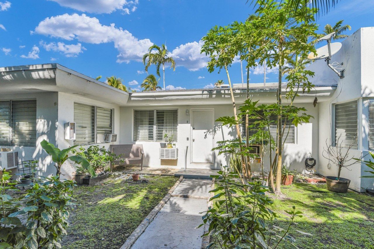 8430 Byron Avenue, Miami Beach, FL 33141 Photo