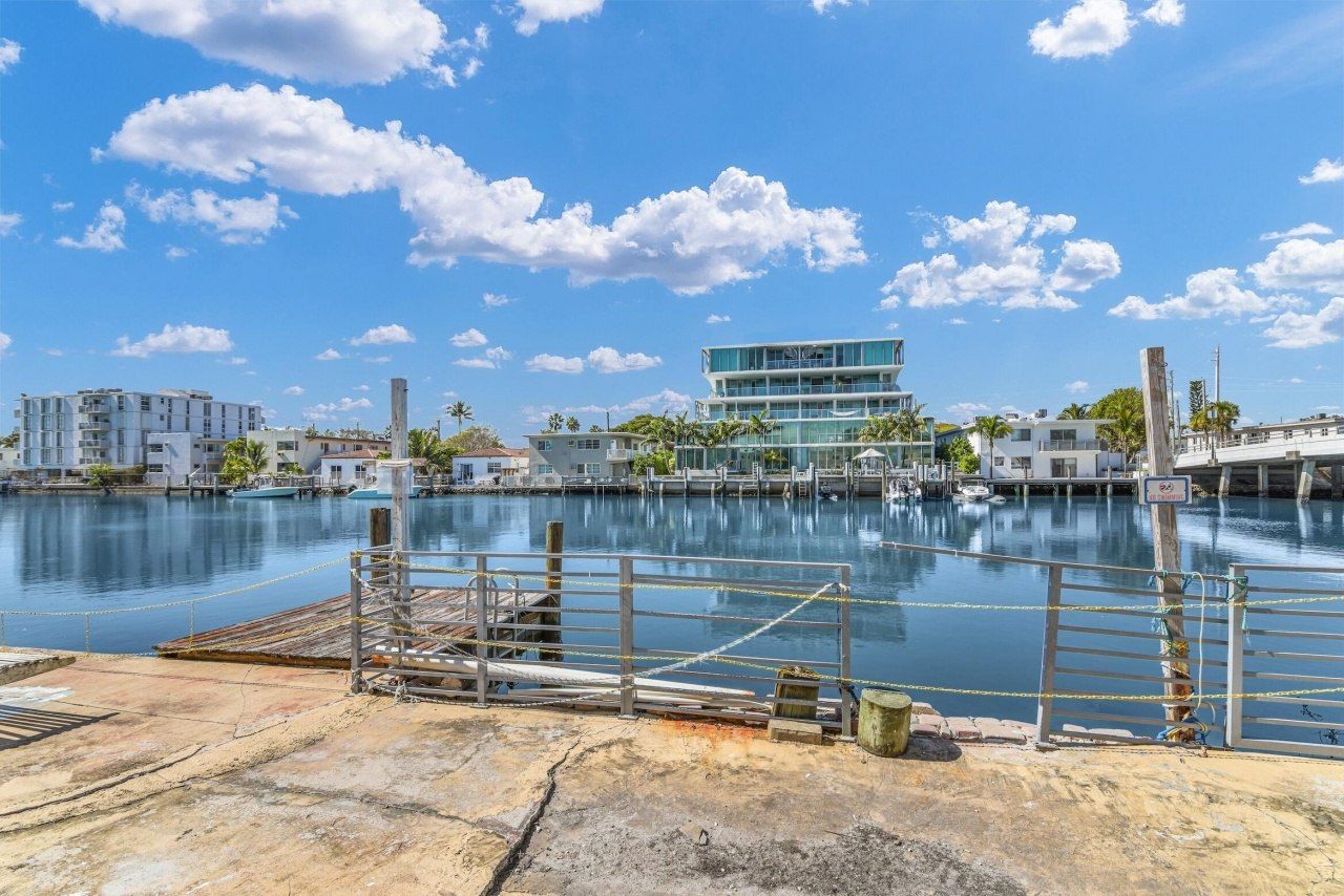 8430 Byron Avenue, Miami Beach, FL 33141 Photo