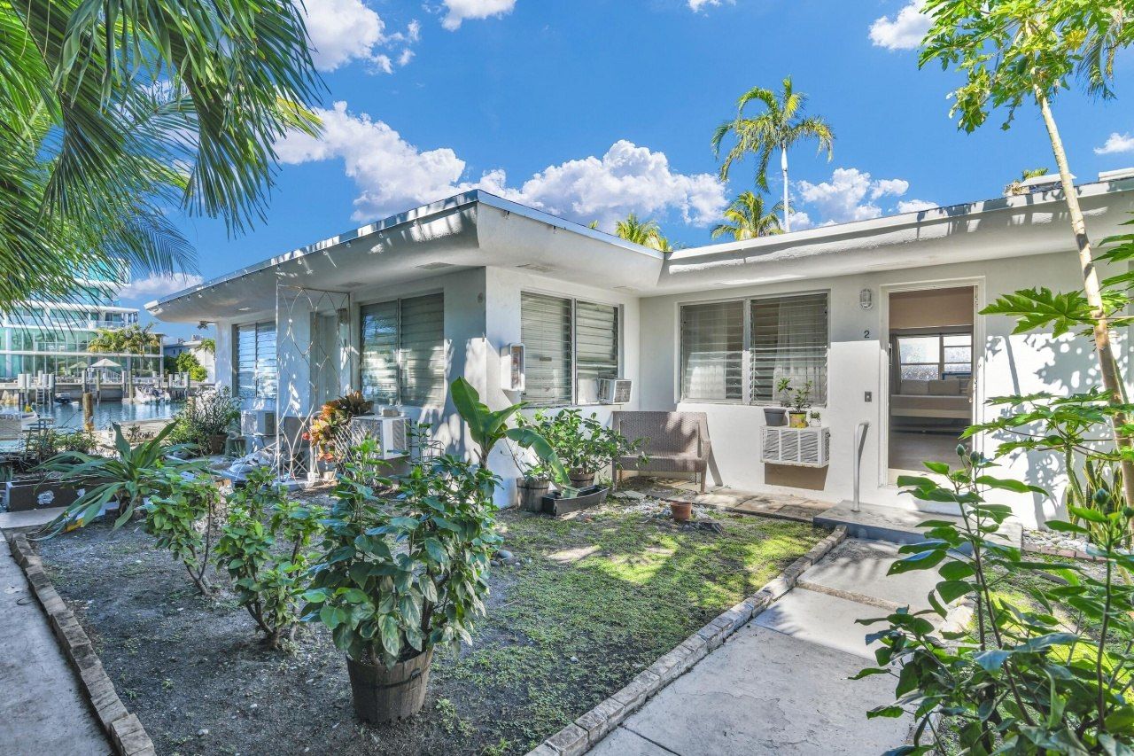 8430 Byron Avenue, Miami Beach, FL 33141 Photo