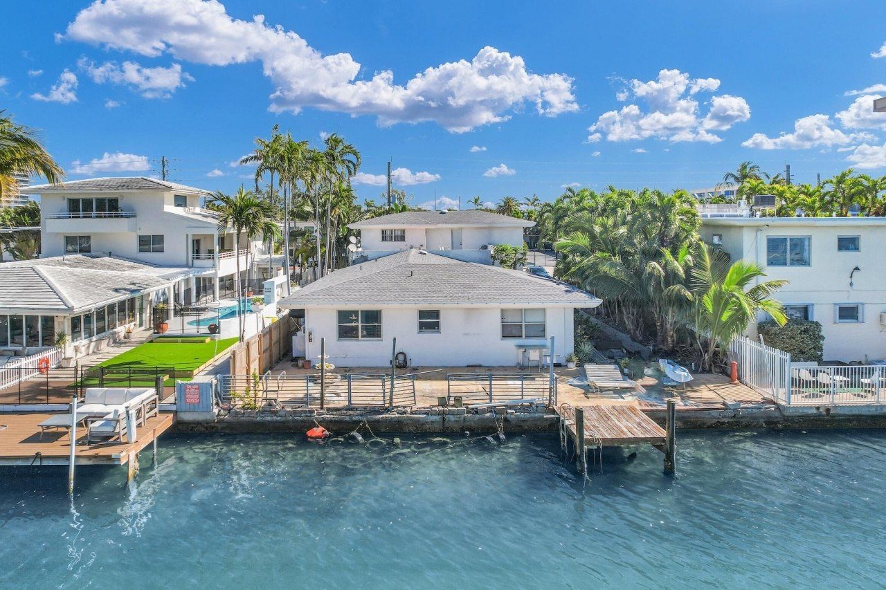 8430 Byron Avenue, Miami Beach, FL 33141 Photo