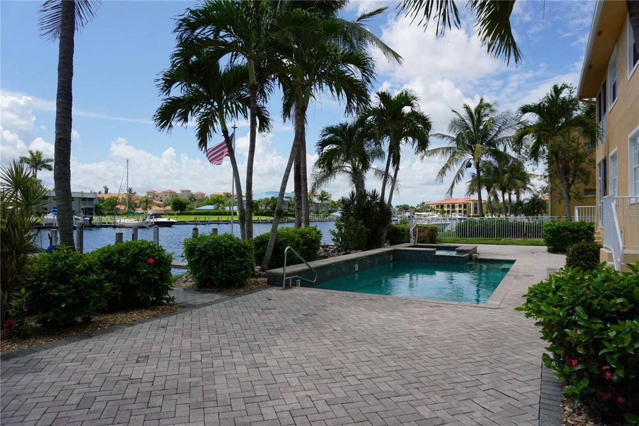 3216 Purple Martin Drive, Unit 121, Punta Gorda, FL 33950 Photo