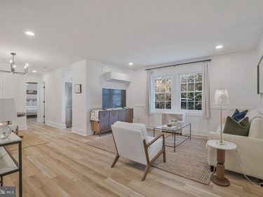 1217 APT # 2 N KENSINGTON STREET, ARLINGTON, VA 22205