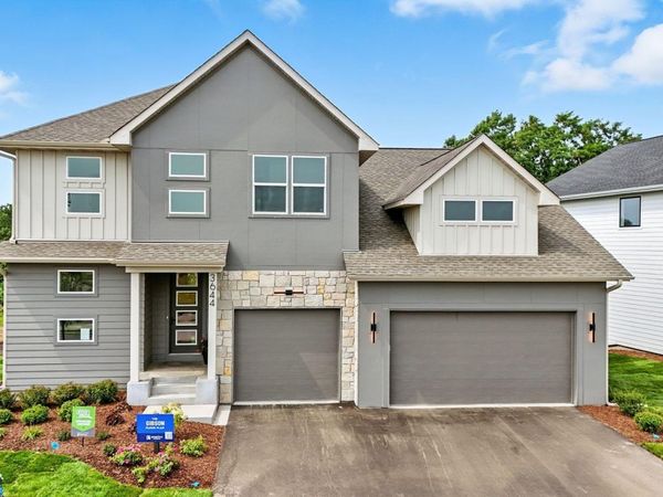 3644 Knightsbridge Lane, Lake Elmo, MN 55042