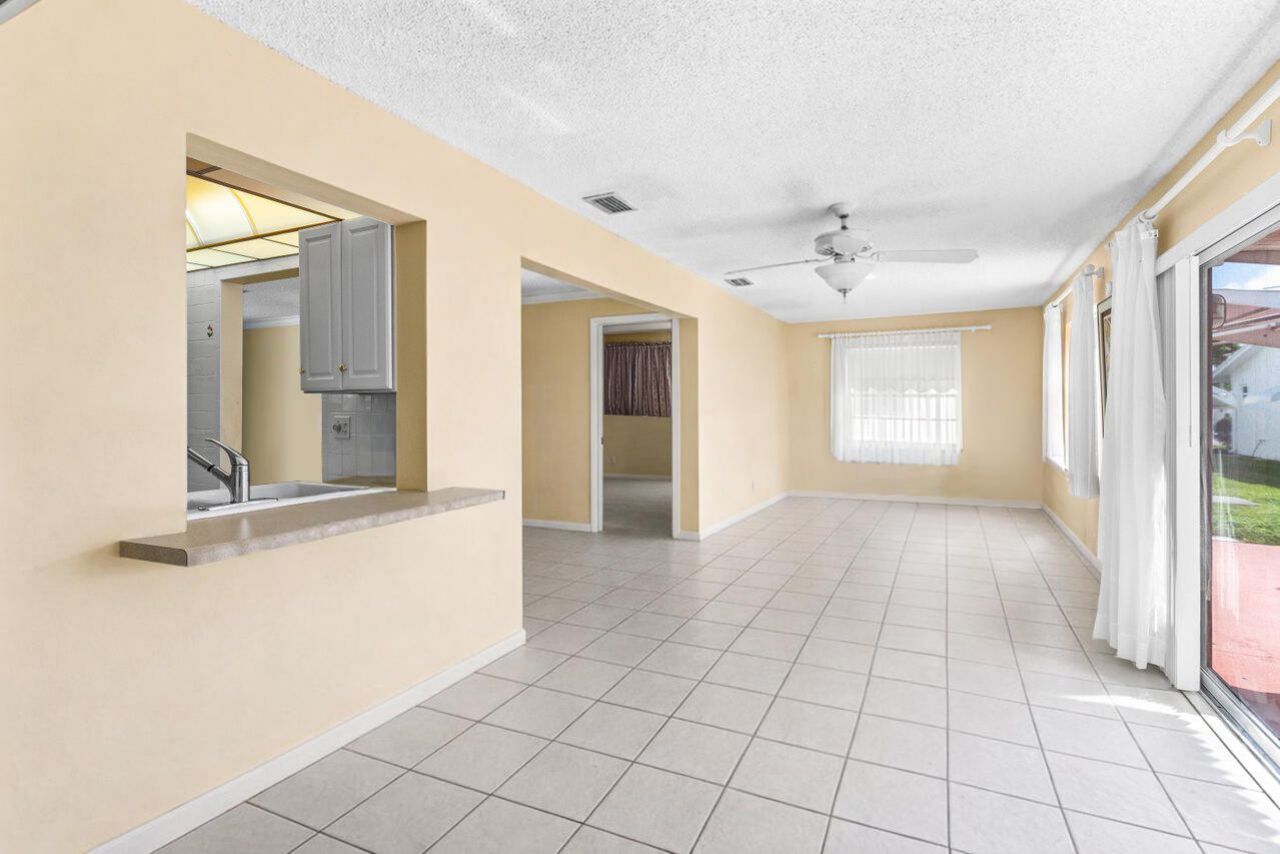 1802 SW 13th Avenue, Boynton Beach, FL 33426 Photo