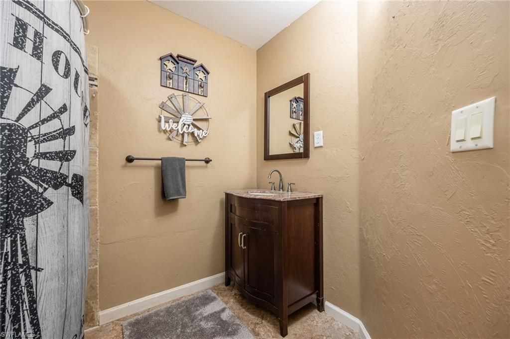 6136 Higgins Ave, Fort Myers, FL 33905 Photo