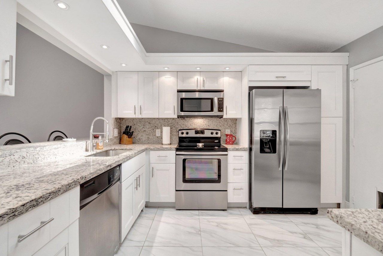 10927 Dolphin Palm Court, Unit A, Boynton Beach, FL 33437 Photo