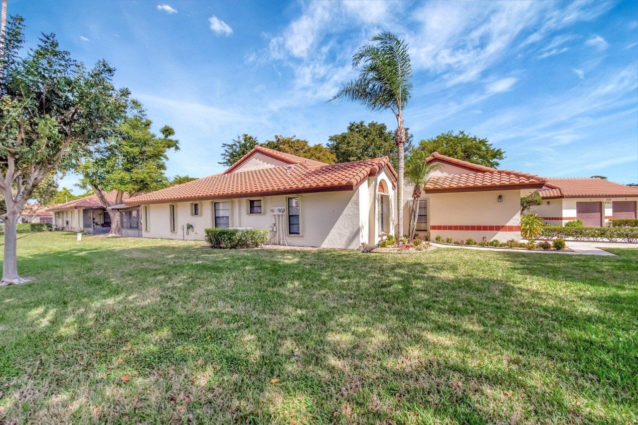 10927 Dolphin Palm Court, Unit A, Boynton Beach, FL 33437 Photo