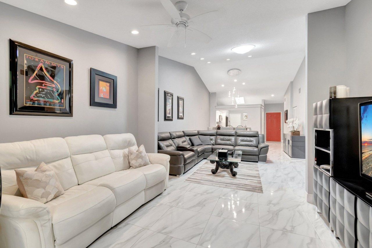 10927 Dolphin Palm Court, Unit A, Boynton Beach, FL 33437 Photo